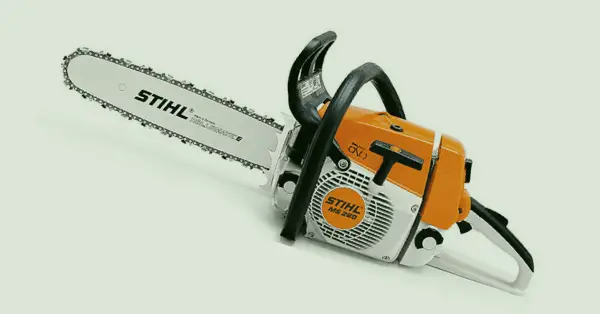 Die Stihl MS 260 – eine leichte Kettensäge für Profis?