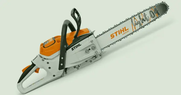 Die leistungsstärkste Akku Kettensäge der Welt: Stihl MSA 300