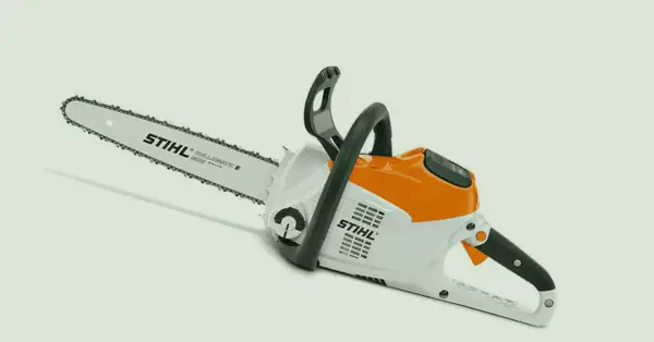 Wie gut ist die Akku Kettensäge Stihl MSA 200?